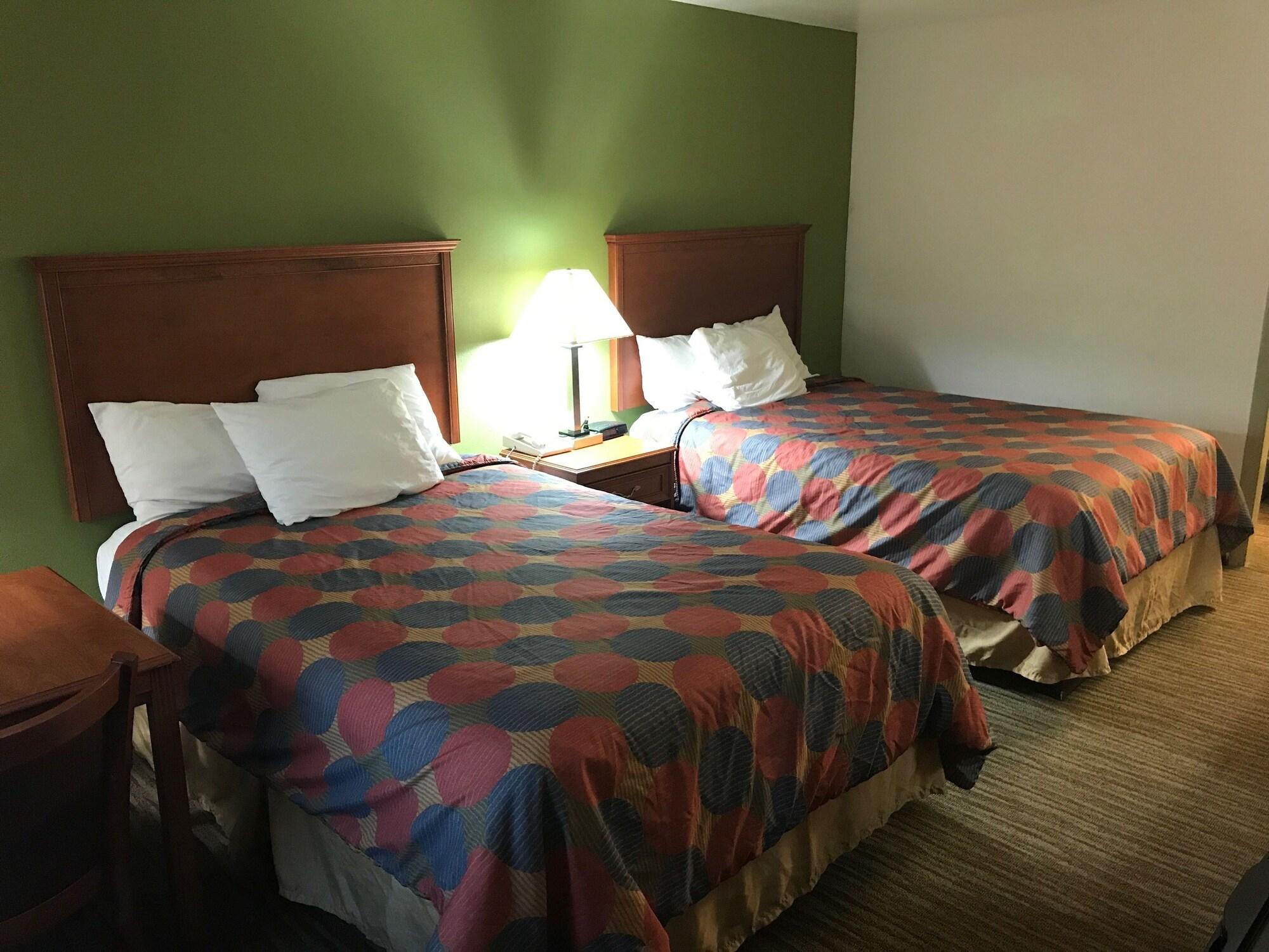 Super 8 By Wyndham Cave City Exterior photo