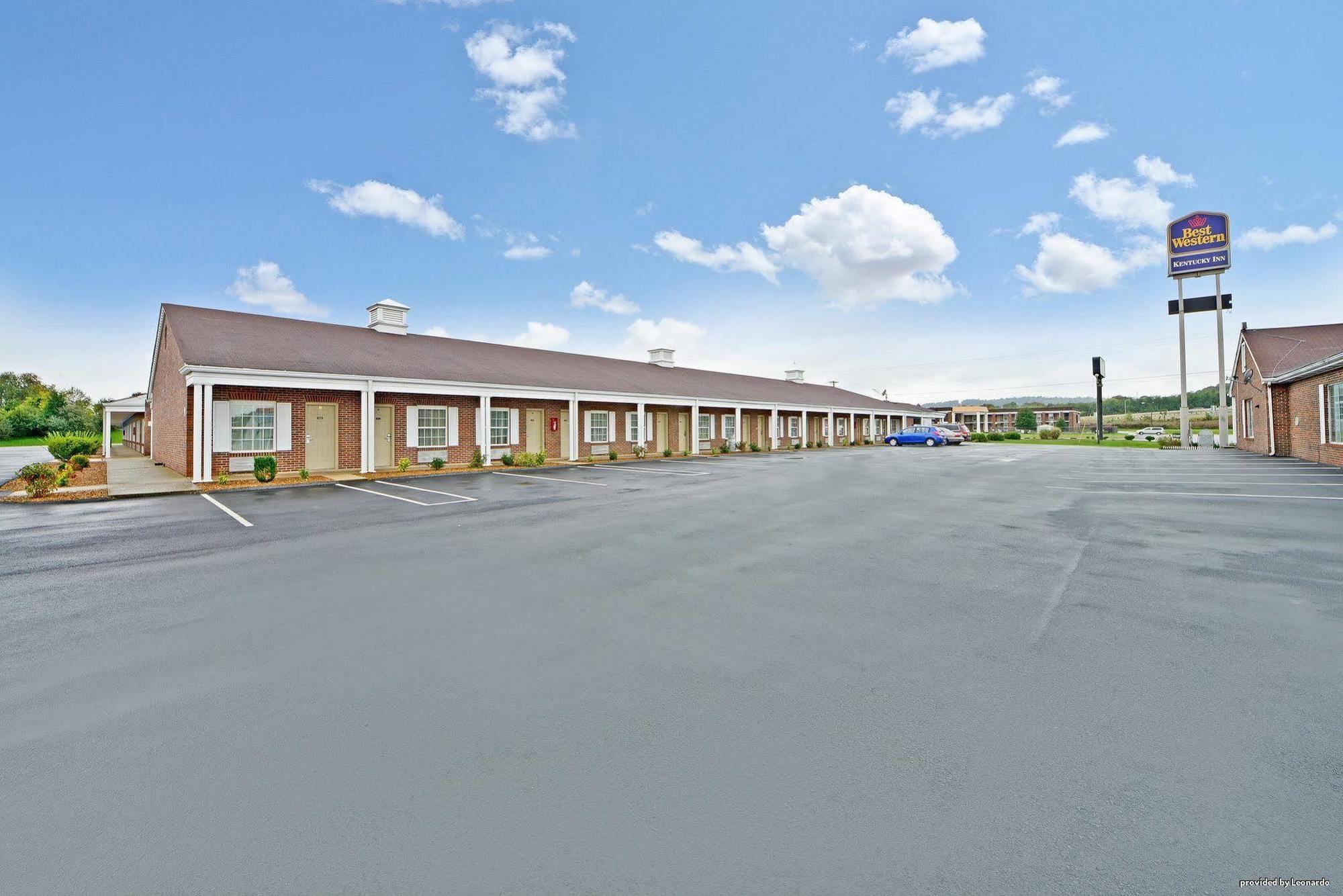 Super 8 By Wyndham Cave City Exterior photo