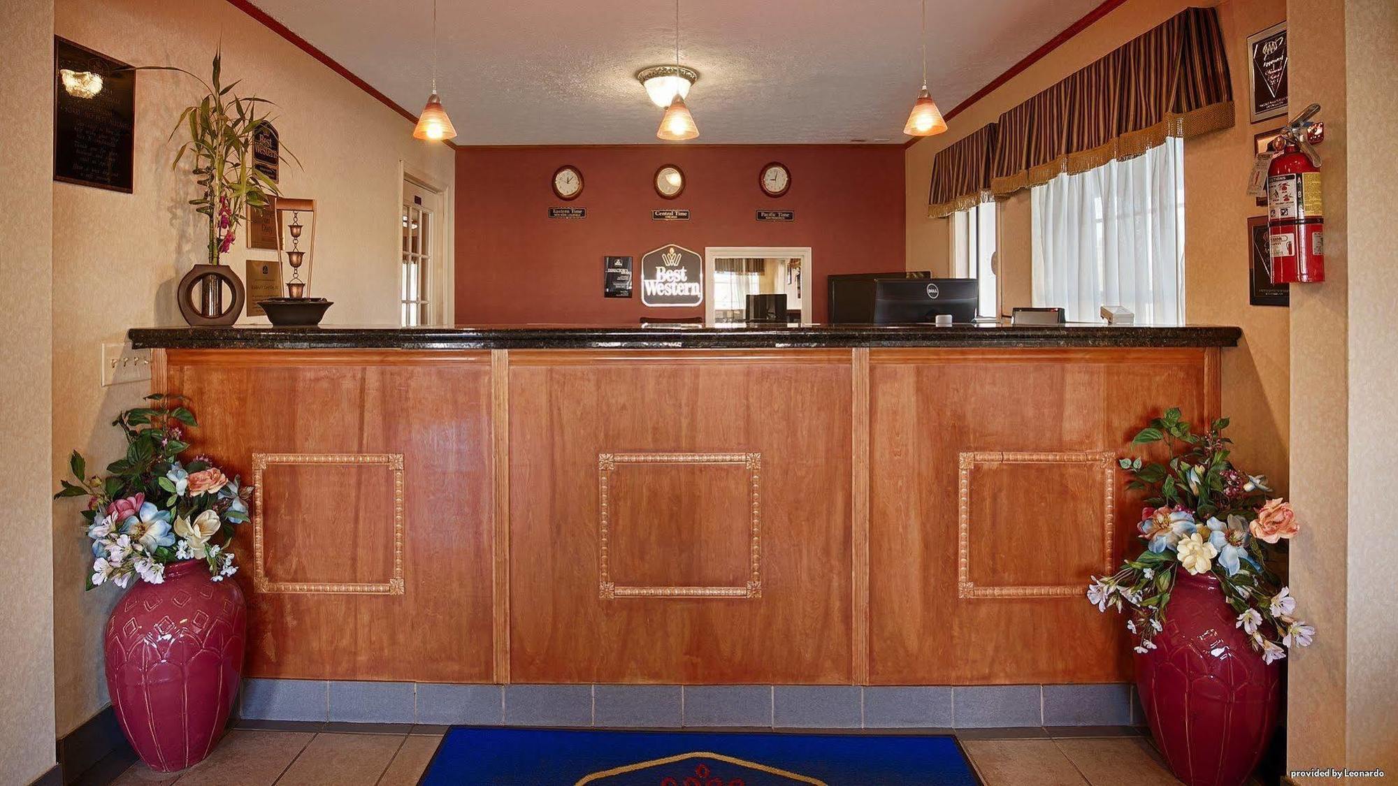 Super 8 By Wyndham Cave City Exterior photo