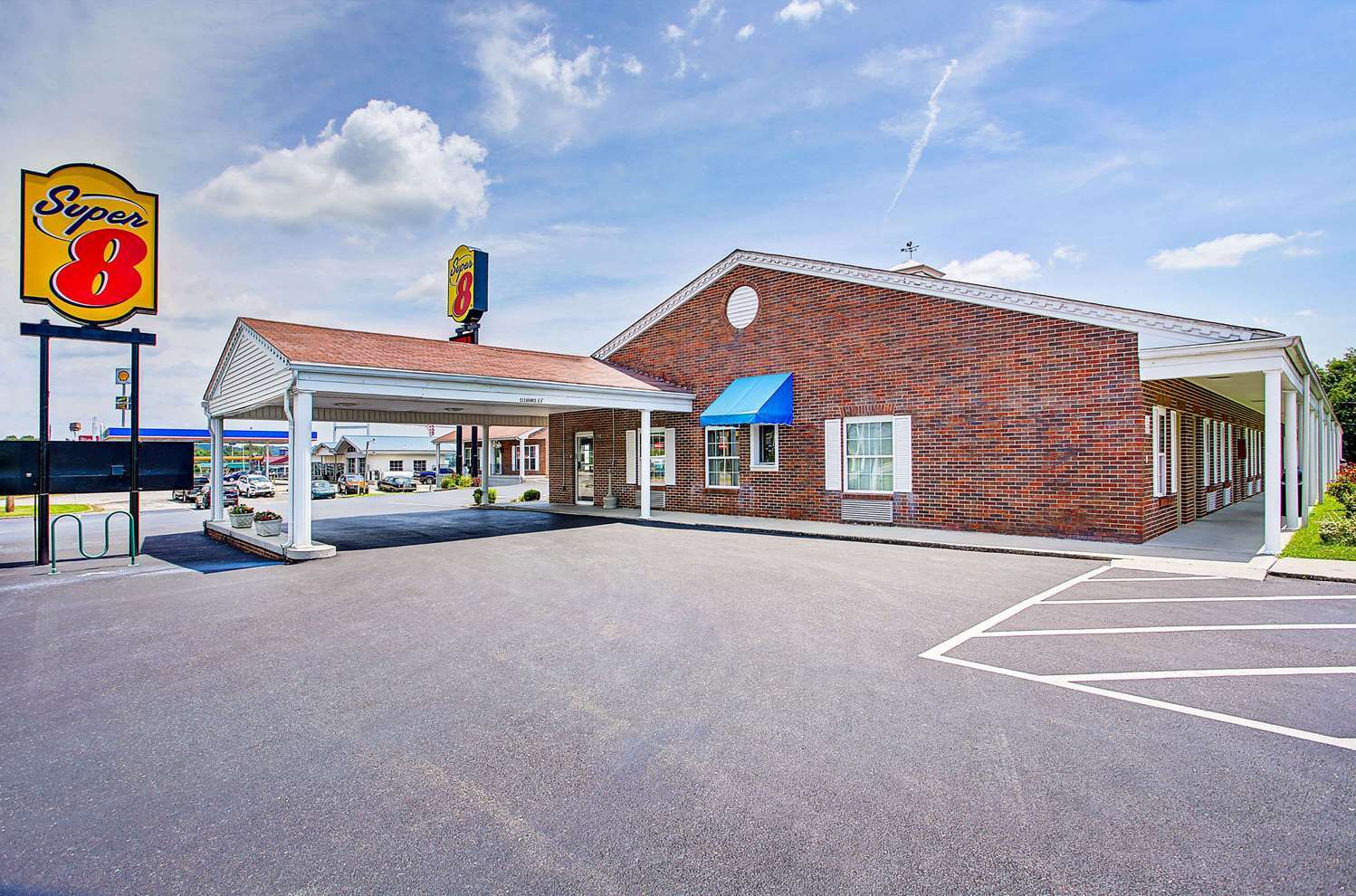Super 8 By Wyndham Cave City Exterior photo